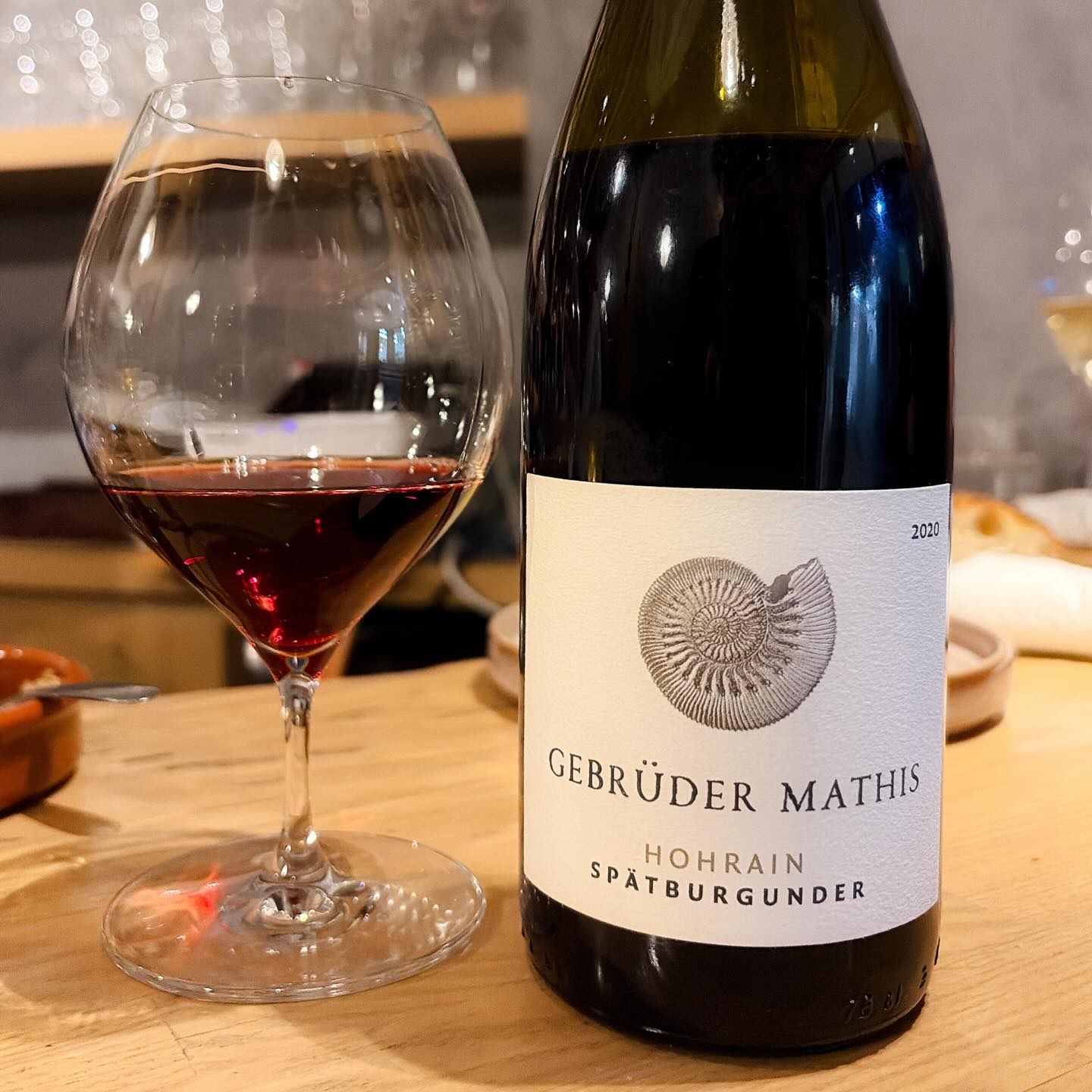 若気の至りなんて人は言う！